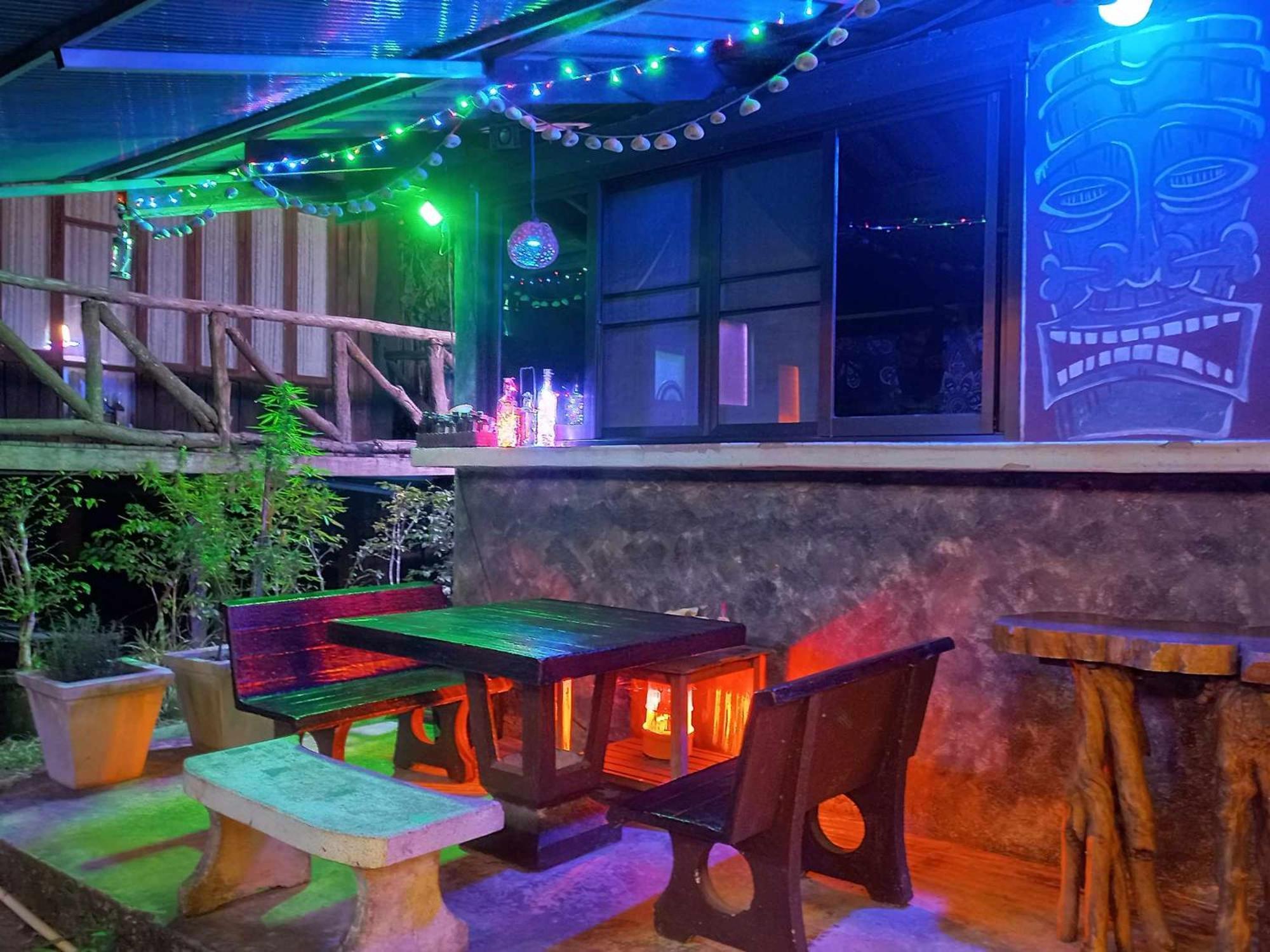 Bar Horizon Hostel Чумфон Екстериор снимка